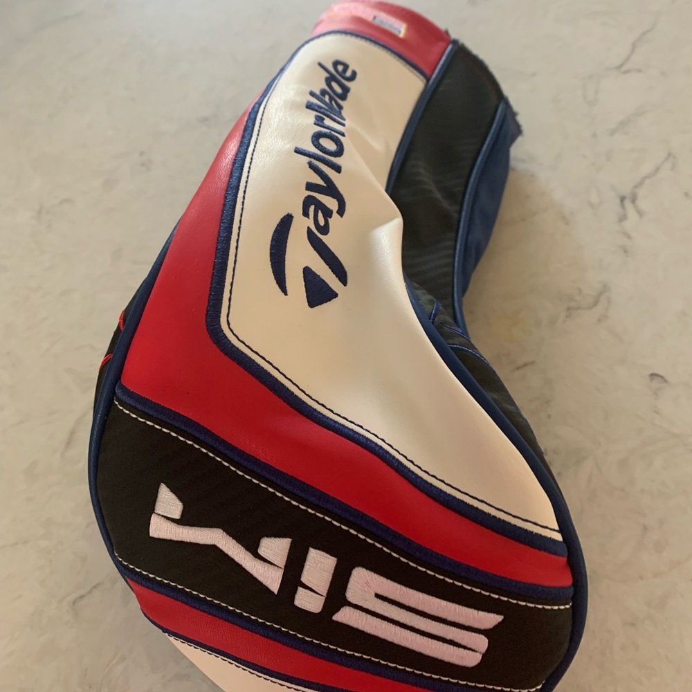 Taylor made golf club cover